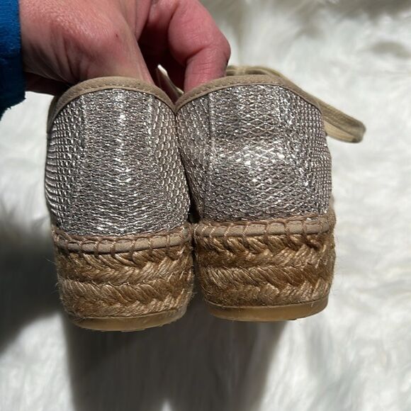 Guess gold sparkling Espadrille size 4.5/5.  B69 - Picture 11 of 14
